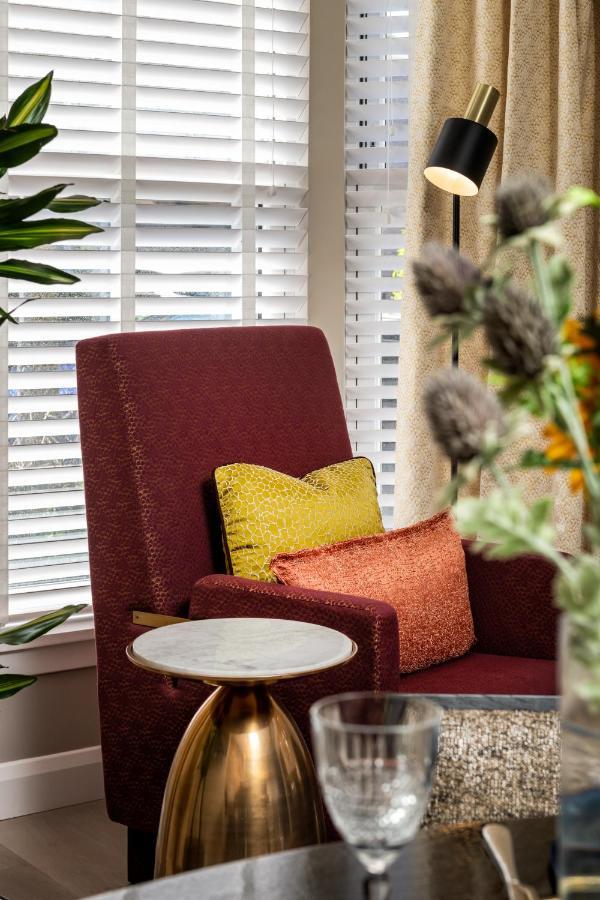 Relax In Super Size Copper Tub - 2 Bedroom Villa Inverness Bagian luar foto
